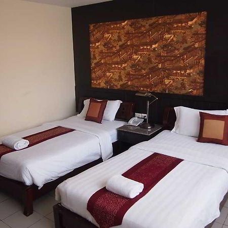 Hotel Jomtien Holiday Pattaya Exterior foto